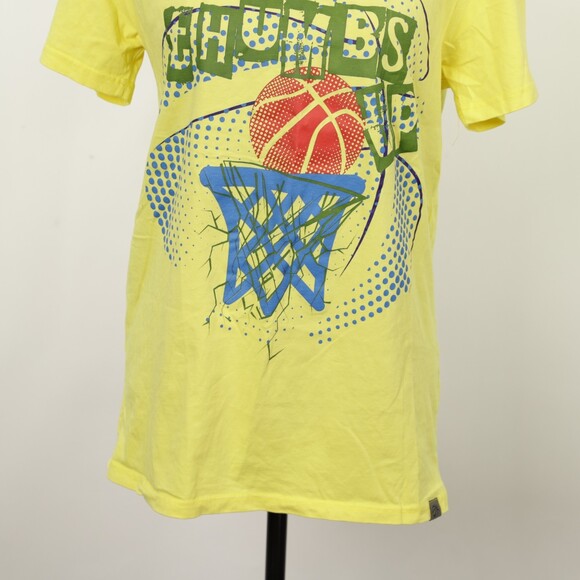 red Thumbs Up Basketball t Shirt size M - Picture 3 of 6
